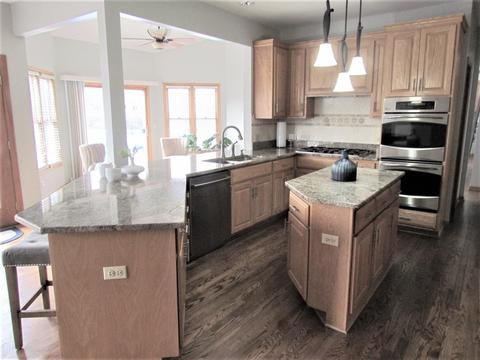 1612 Far Hills Dr, Bartlett, IL 60103 photo 18