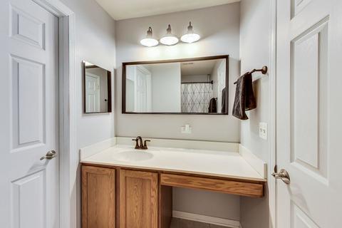 414 Legend Ln, Mchenry, IL 60050 photo 17