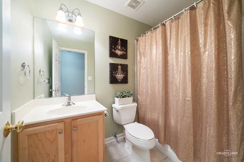 304 Cimarron Rd E, Lombard, IL 60148 photo 16