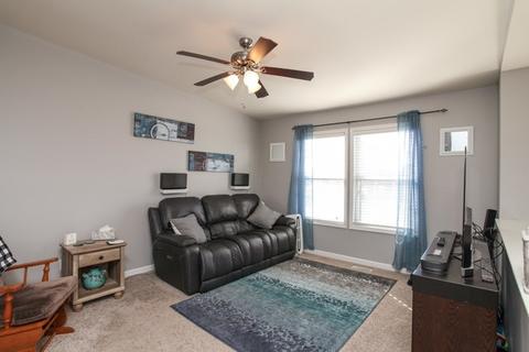 2002 Juniper Ln, Bloomington, IL 61701 photo 3