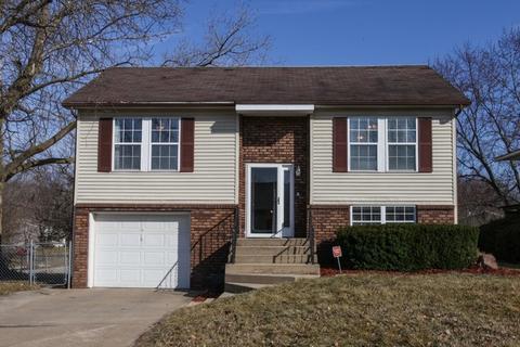 2002 Juniper Ln, Bloomington, IL 61701 photo 1