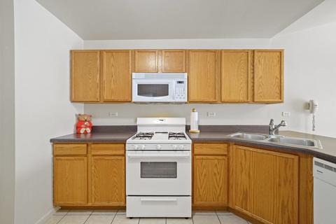 563 Sandy Ct, Harvard, IL 60033 photo 3