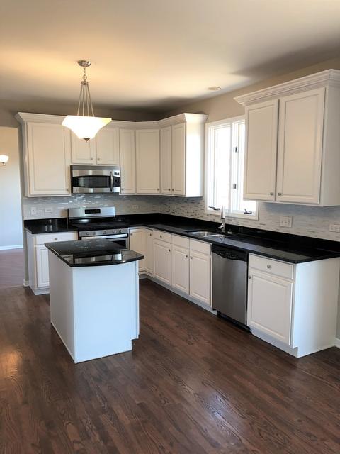 2036 Gardner Cir E, Aurora, IL 60503 photo 5