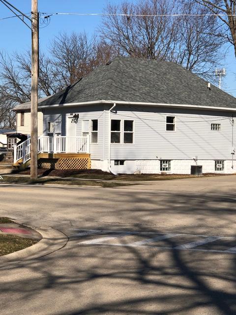 444 S Wall St, Kankakee, IL 60901 photo 2