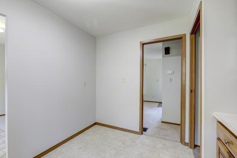 209 Hillside Ln, Bloomington, IL 61701 photo 15