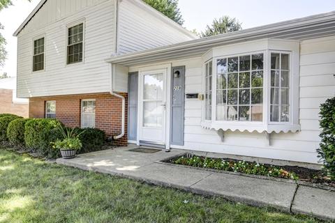 209 Hillside Ln, Bloomington, IL 61701 photo 7