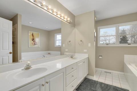 1033 Pember Cir, West Dundee, IL 60118 photo 27