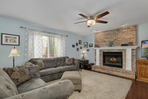 1033 Pember Cir, West Dundee, IL 60118 photo 11