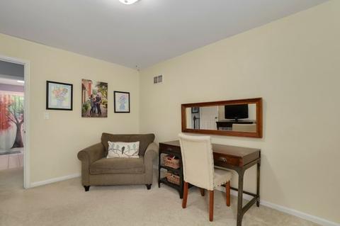 1033 Pember Cir, West Dundee, IL 60118 photo 23