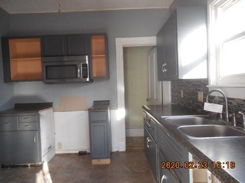 811 E Chestnut St, Bloomington, IL 61701 photo 10