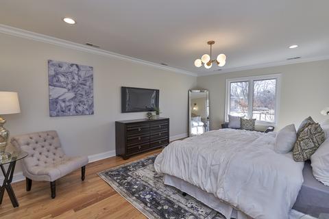1654 Silverpine Dr, Northbrook, IL 60062 photo 8