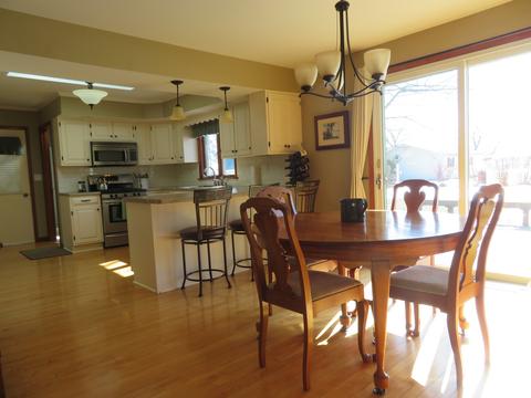 2005 E 38th St, Sterling, IL 61081 photo 9
