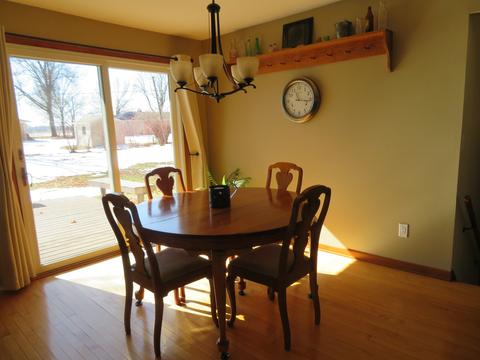 2005 E 38th St, Sterling, IL 61081 photo 10