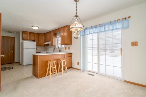 107 Bannon Dr, Dwight, IL 60420 photo 5