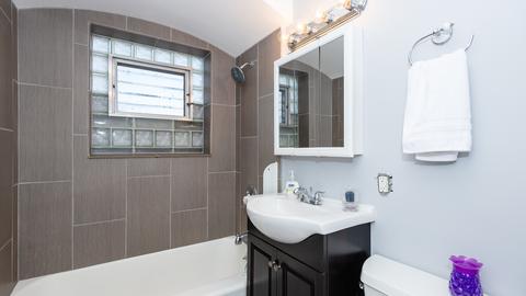 6426 Pershing Rd, Berwyn, IL 60402 photo 23
