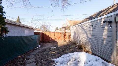 6426 Pershing Rd, Berwyn, IL 60402 photo 7