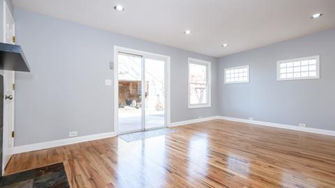 6426 Pershing Rd, Berwyn, IL 60402 photo 17