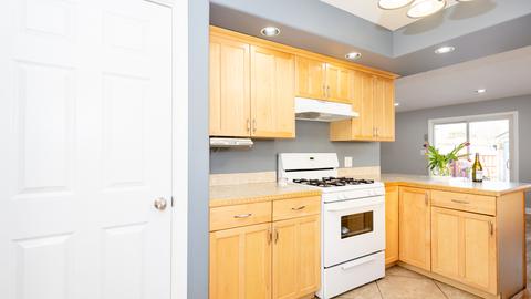 6426 Pershing Rd, Berwyn, IL 60402 photo 11