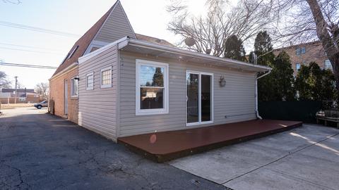 6426 Pershing Rd, Berwyn, IL 60402 photo 4