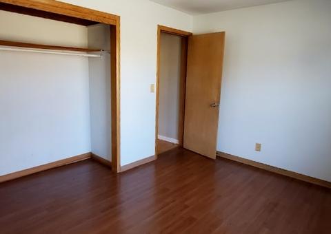 401 Oak St, Cedar Point, IL 61316 photo 11