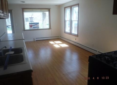 401 Oak St, Cedar Point, IL 61316 photo 4