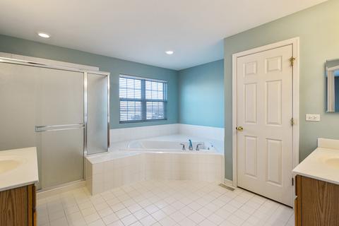 1685 Heron Way, Hoffman Estates, IL 60192 photo 30
