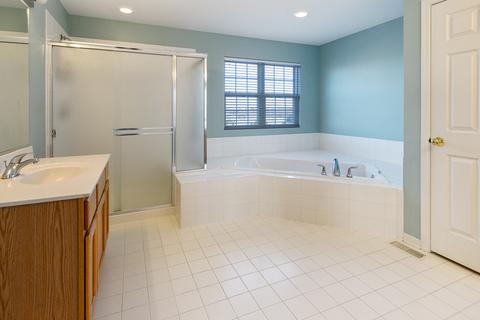 1685 Heron Way, Hoffman Estates, IL 60192 photo 27