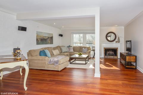 1035 E Benton Ave, Naperville, IL 60540 photo 3