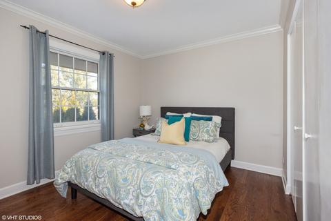 1035 E Benton Ave, Naperville, IL 60540 photo 12