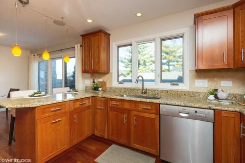 1035 E Benton Ave, Naperville, IL 60540 photo 5