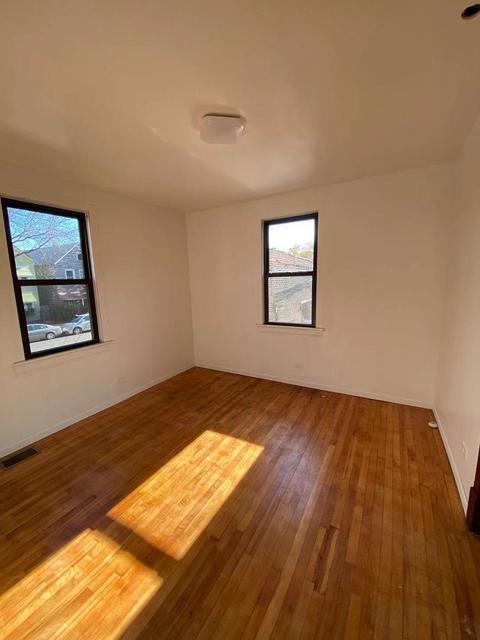 3003 W 40th Pl, Chicago, IL 60632 photo 3