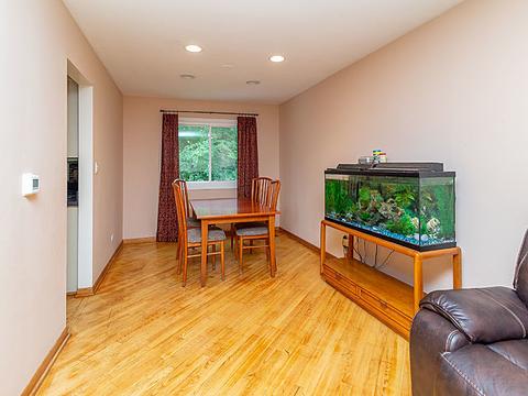 659 Lakeside Circle Dr, Wheeling, IL 60090 photo 3