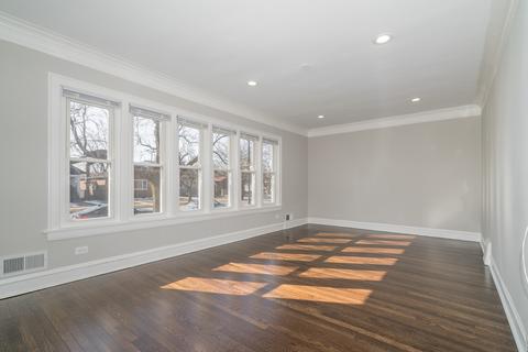 910 W 111th St, Chicago, IL 60643 photo 2