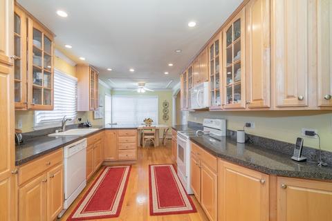 3925 Michael Ln, Glenview, IL 60026 photo 8