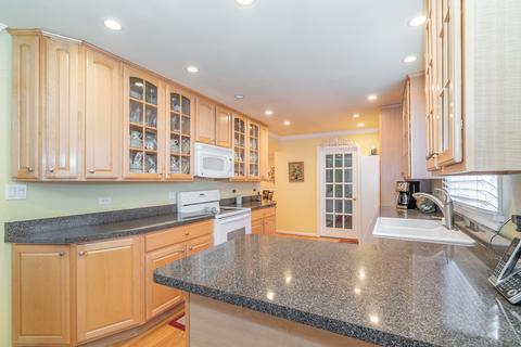 3925 Michael Ln, Glenview, IL 60026 photo 7