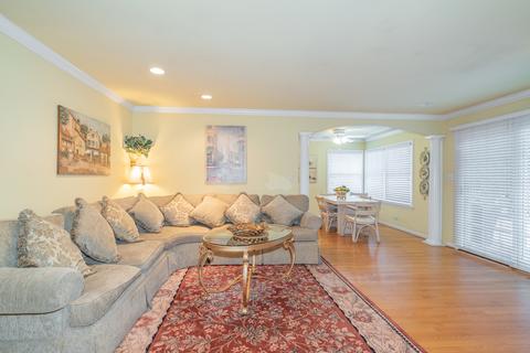 3925 Michael Ln, Glenview, IL 60026 photo 11