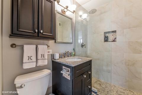 33 E Cedar St #18B, Chicago, IL 60611 photo 14