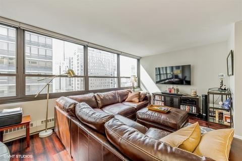 33 E Cedar St #18B, Chicago, IL 60611 photo 3