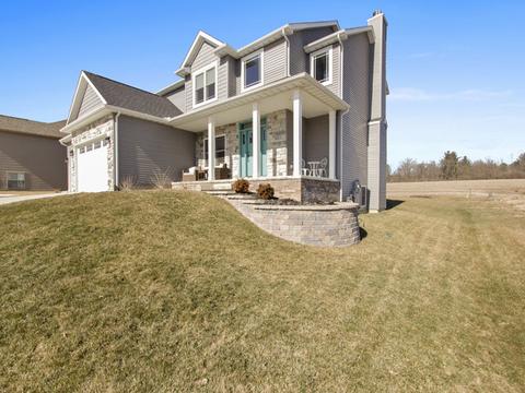 108 Raef Rd, Downs, IL 61736 photo 2