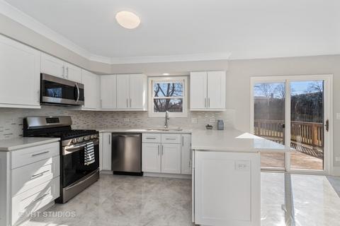 306 Hatlen Ave, Mount Prospect, IL 60056 photo 6