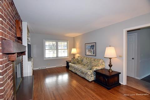 26 W174 Tomahawk Dr, Wheaton, IL 60189 photo 5