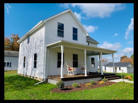 207 S Harrison St, Philo, IL 61864 photo 2