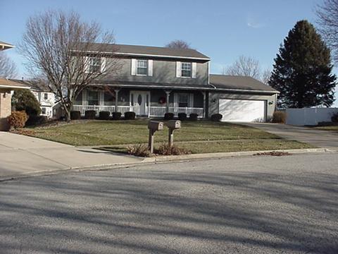 16 Gloucester Cir, Bloomington, IL 61704 photo 2