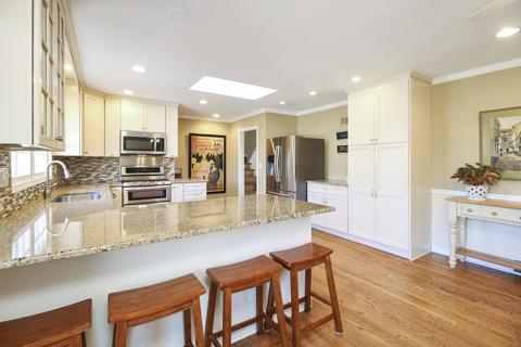 2400 Maple Ave, Northbrook, IL 60062 photo 8