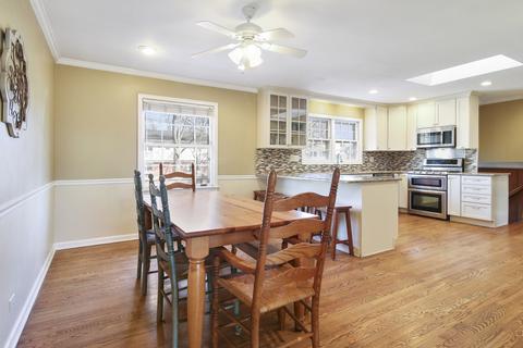2400 Maple Ave, Northbrook, IL 60062 photo 9