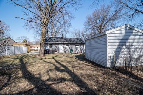 1203 Prairie Ln, Bloomington, IL 61701 photo 2