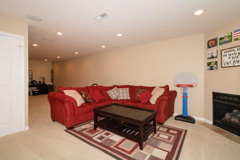 1106 Ogelthorpe Ave, Normal, IL 61761 photo 37