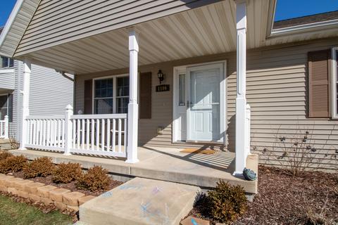 1106 Ogelthorpe Ave, Normal, IL 61761 photo 2