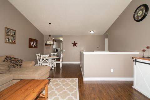 1106 Ogelthorpe Ave, Normal, IL 61761 photo 5