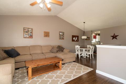 1106 Ogelthorpe Ave, Normal, IL 61761 photo 6